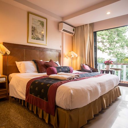 Diamond City Hotel Sha Certified Bangkok Exterior photo