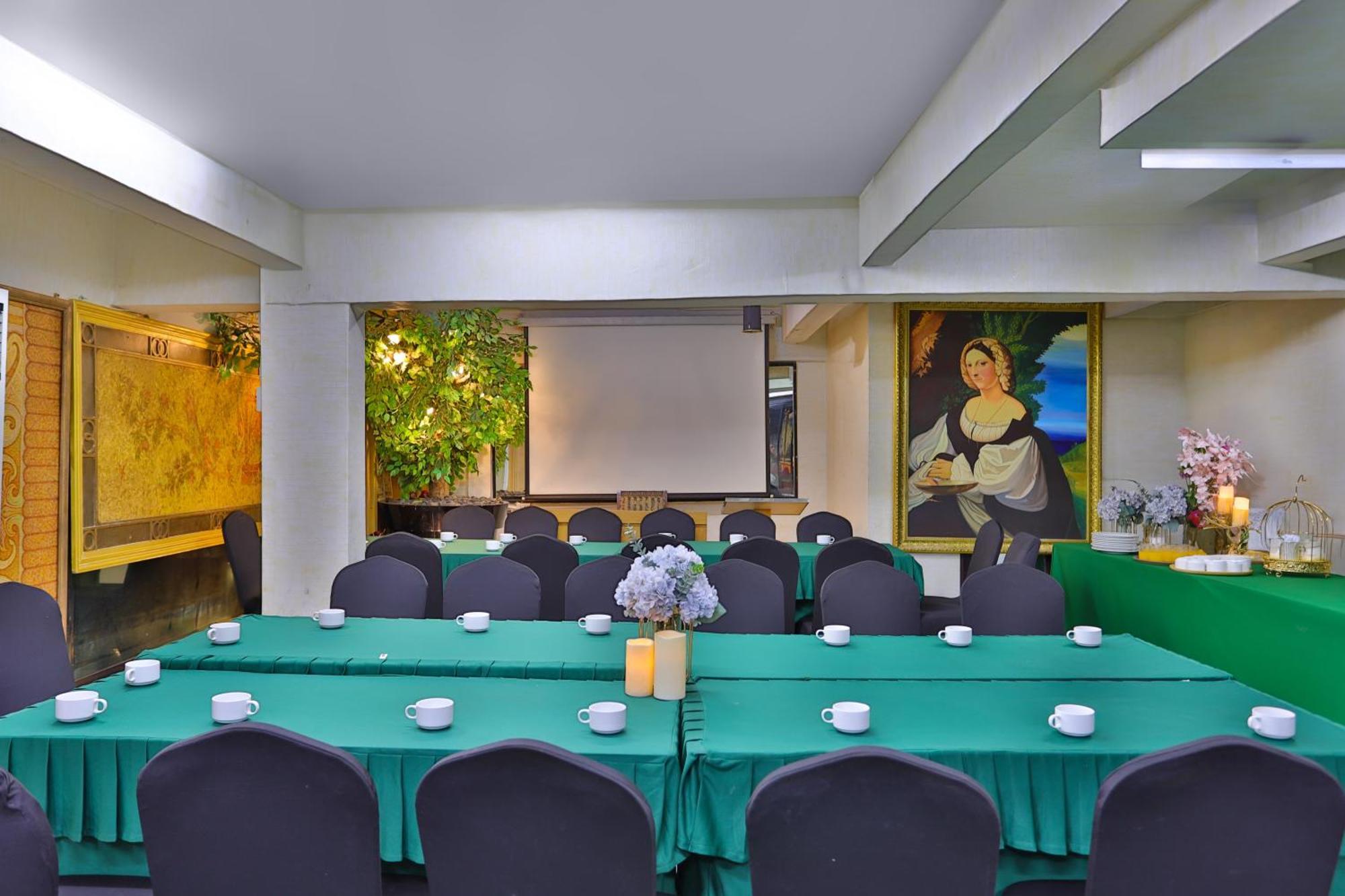 Diamond City Hotel Sha Certified Bangkok Exterior photo